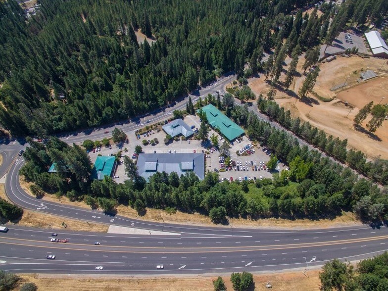 More Photos Of 944 McCourtney Rd, Grass Valley Office For Lease