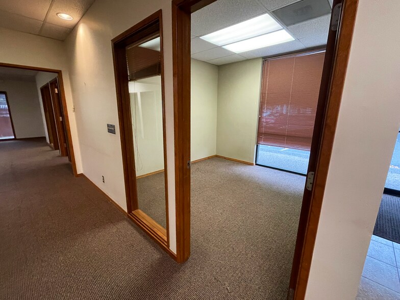 More Photos Of 108 E Mill Plain Blvd, Vancouver Office For Lease