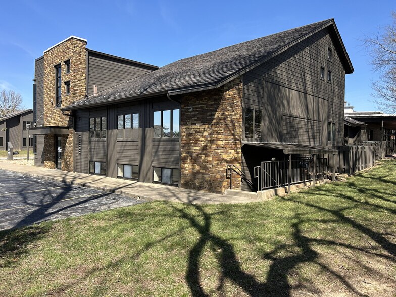 More Photos Of 1200 E Woodhurst Dr, Springfield Office For Sale