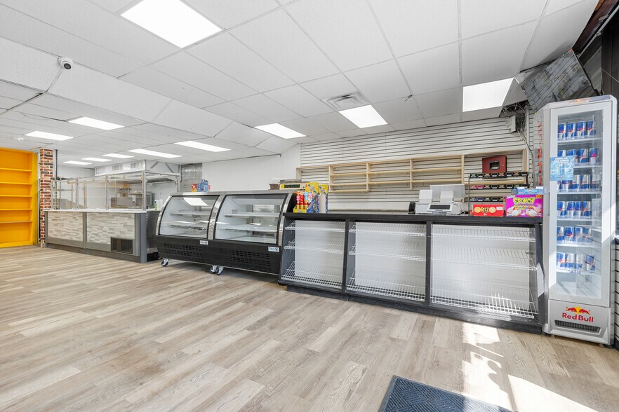 More Photos Of 2815 Montauk Hwy, Brookhaven General Retail For Sale