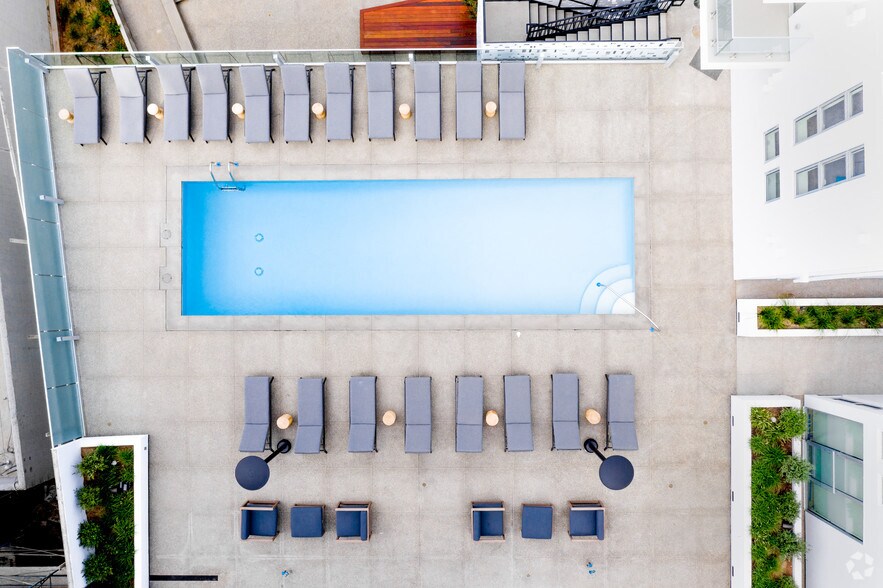 More Photos Of 13448 Beach Ave, Marina Del Rey Apartments For Lease