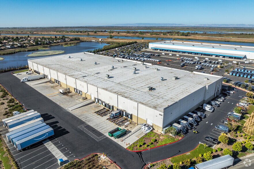 More Photos Of 3640 Ramos Dr, West Sacramento Warehouse For Lease