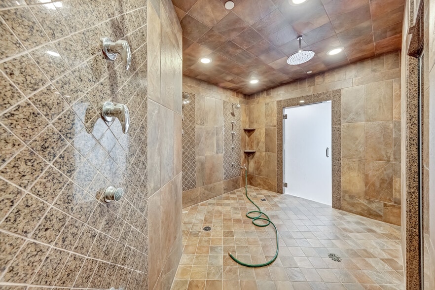 More Photos Of 1070 Baknsville Ave, Pittsburgh Lodge Meeting Hall For Sale