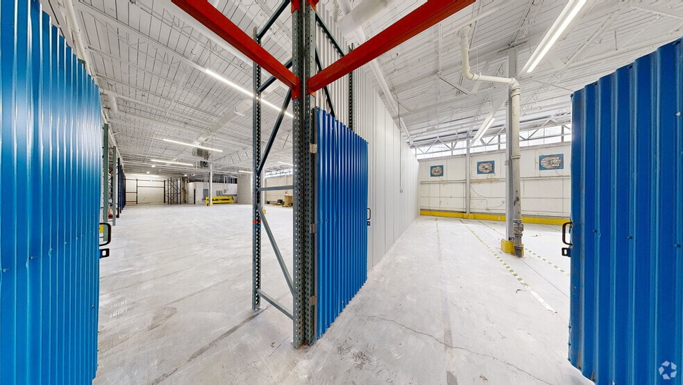 More Photos Of 724 Caledonia Rd, Toronto Warehouse For Lease