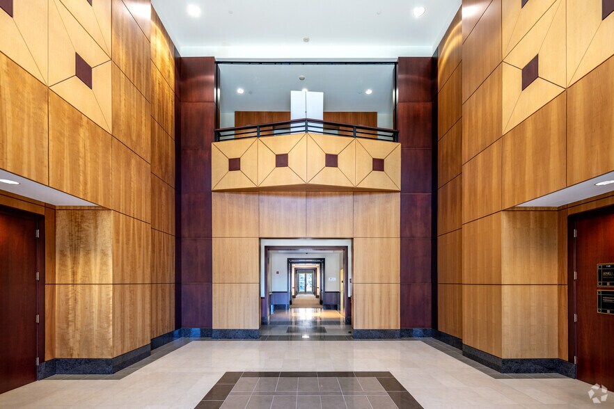 More Photos Of 13620 Reese Blvd E, Huntersville Medical For Lease