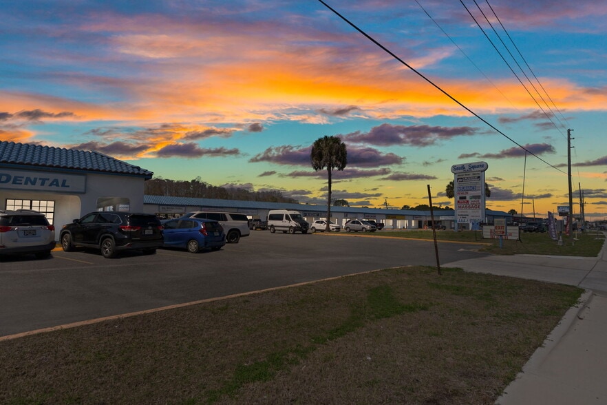 More Photos Of 940 N Suncoast Blvd, Crystal River General Retail For Sale