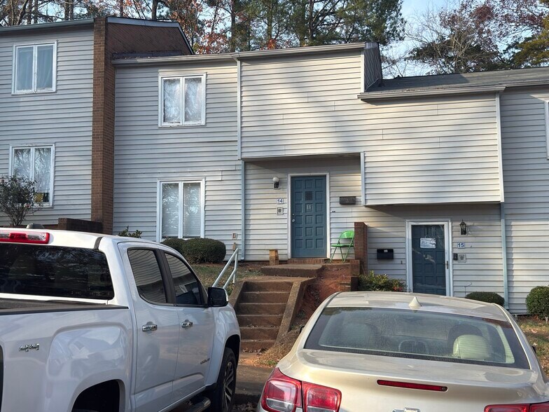 More Photos Of 1931 Mereview Ct, Charlotte Apartments For Sale