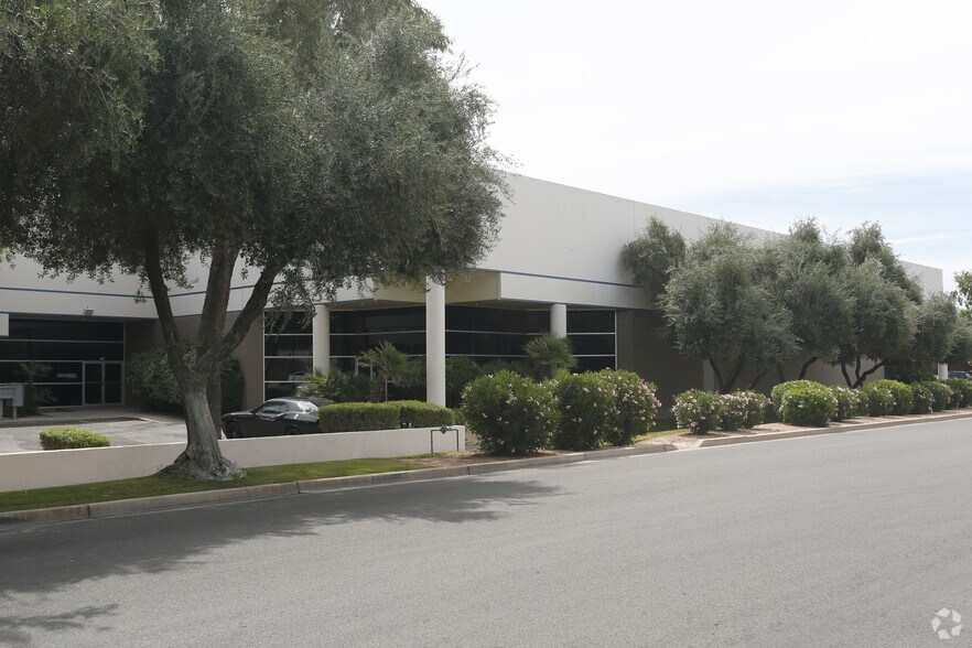 More Photos Of 2885 N Nevada St, Chandler Warehouse For Lease