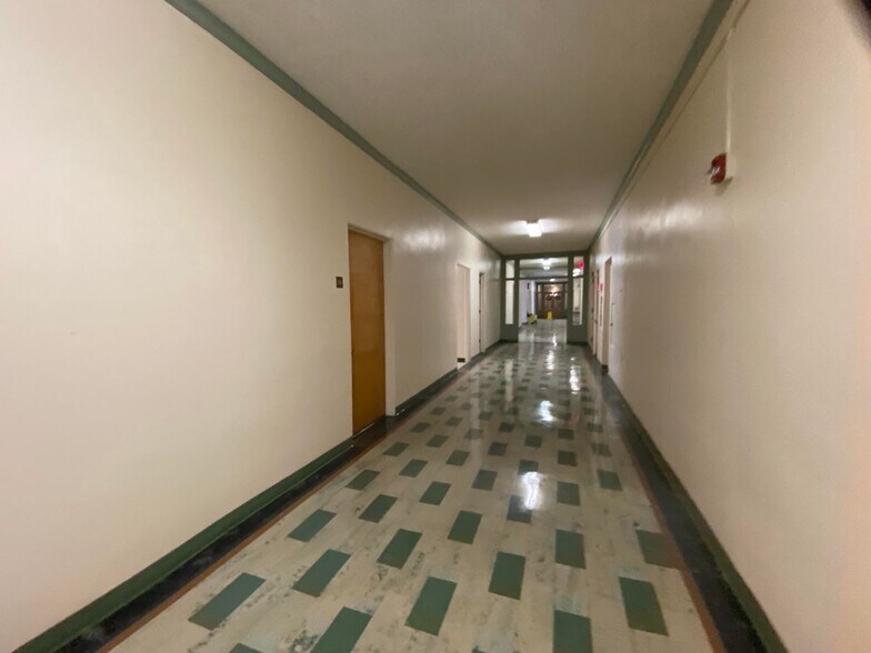 More Photos Of 25 Ewing St, Helena Medical For Sale