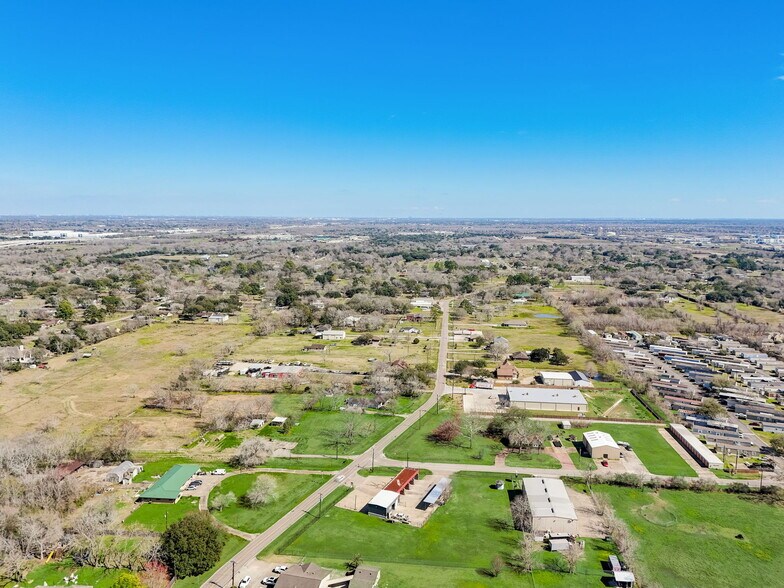 More Photos Of 6034 Brookside Rd, Pearland Carwash For Sale