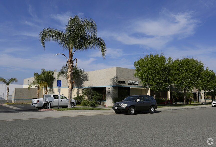 Primary Photo Of 1235 Graphite Dr, Corona Warehouse For Lease