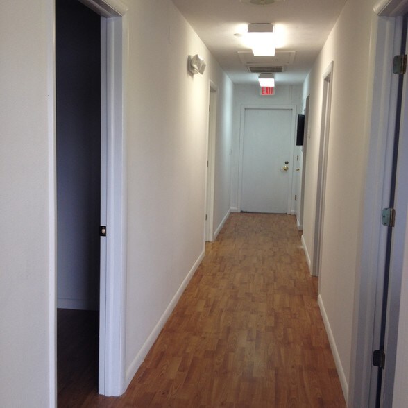 More Photos Of 13910 Fivay Rd, Hudson Medical For Lease