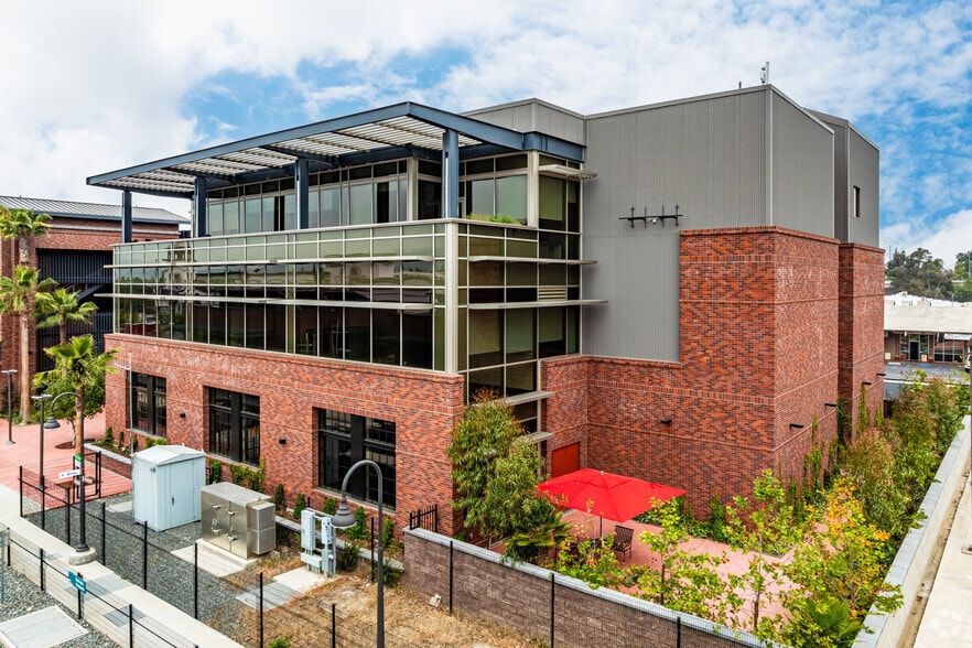 More Photos Of 321 Orange St, Redlands Unknown For Lease