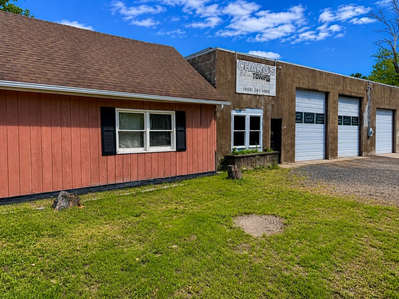 More Photos Of 1 Joe Rd, Mount Holly Specialty For Sale