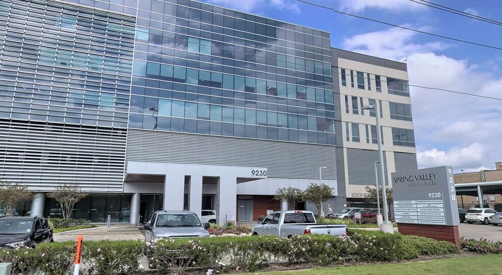 More Photos Of 9230 Katy Fwy, Houston Office For Sale