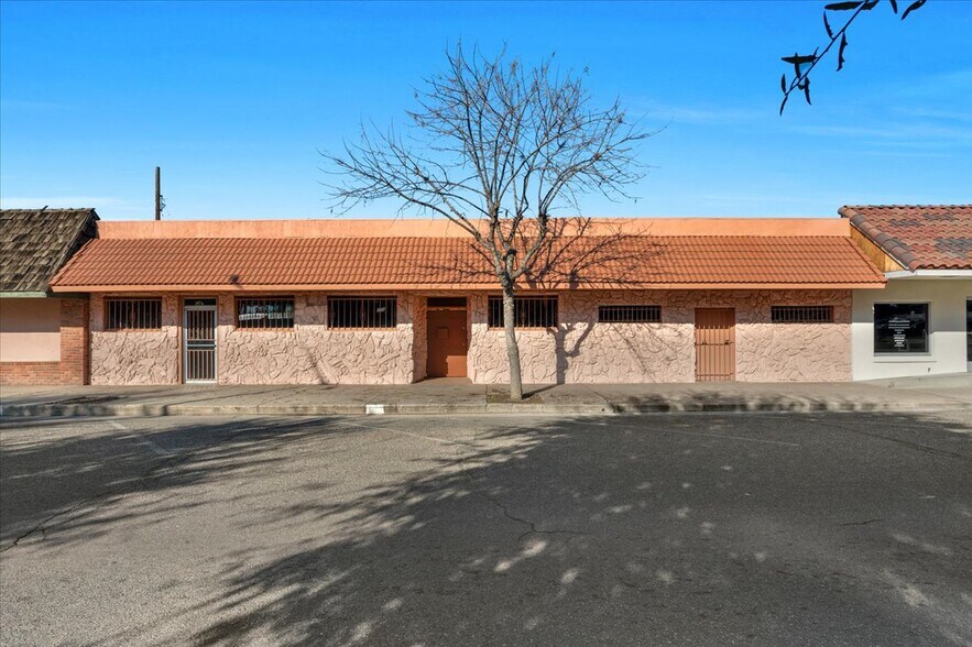 More Photos Of 624 Park Blvd, Orange Cove General Retail For Sale