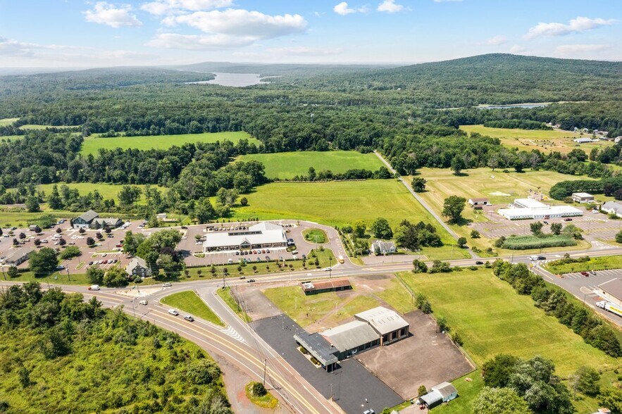 More Photos Of 8364 Easton Rd, Ottsville Auto Dealership For Sale