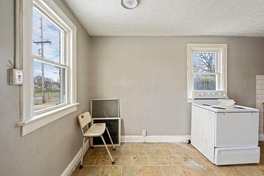 More Photos Of 397 Catherine St, Columbus Apartments For Sale