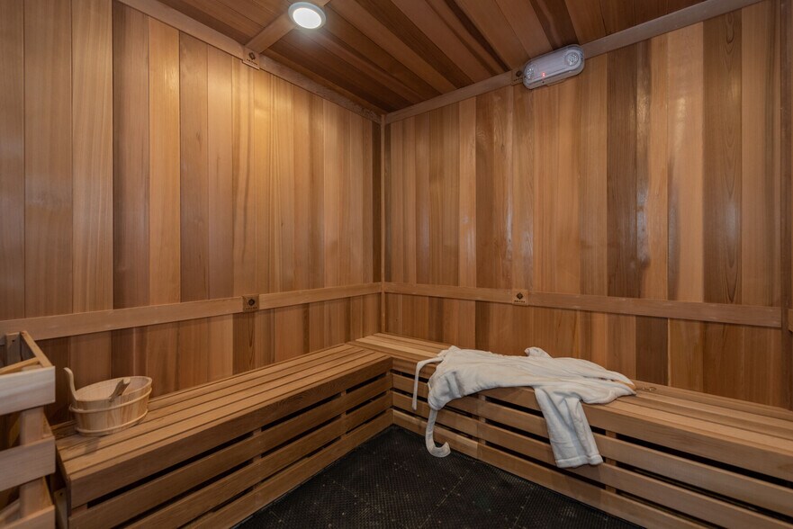 More Photos Of 2200 Carl D Silver Pky, Fredericksburg Apartments For Lease