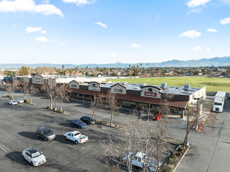 More Photos Of 1701 Airline Hwy, Hollister Freestanding For Lease