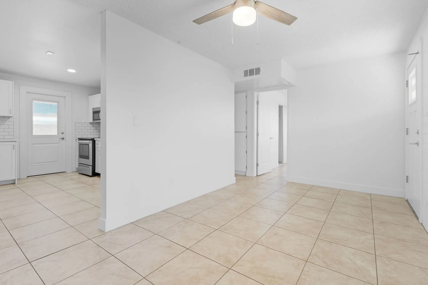 More Photos Of 510 N Horne, Mesa Apartments For Sale