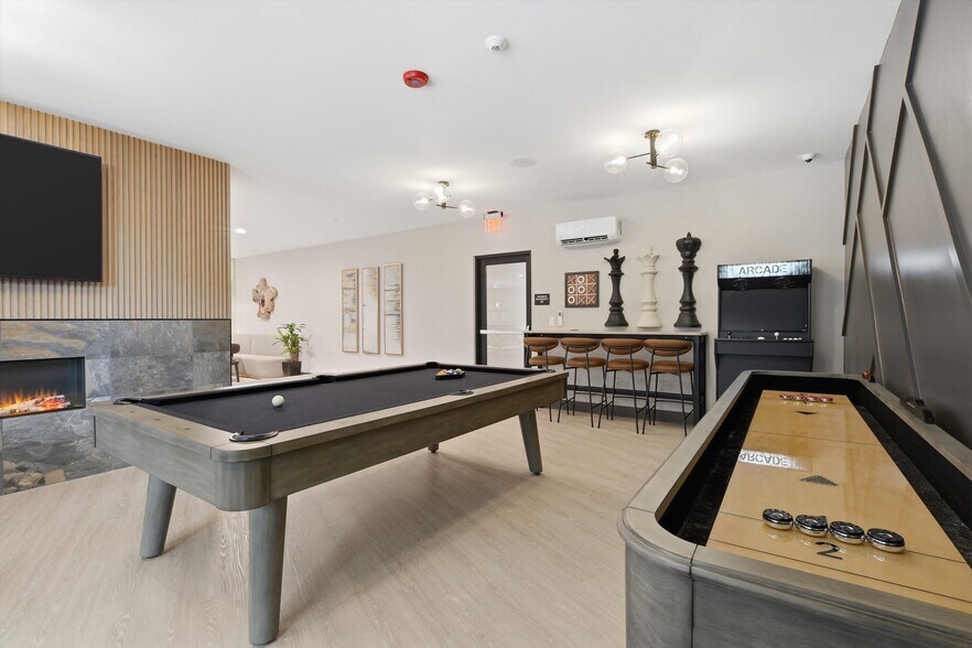 More Photos Of 1850 Glenview Rd, Glenview Apartments For Lease
