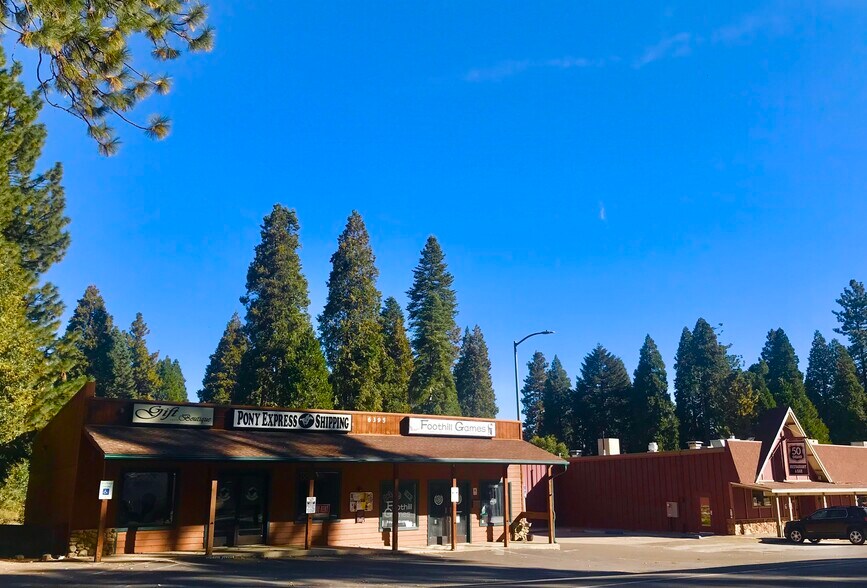 Primary Photo Of 6395 Pony Express Trl, Pollock Pines Freestanding For Sale