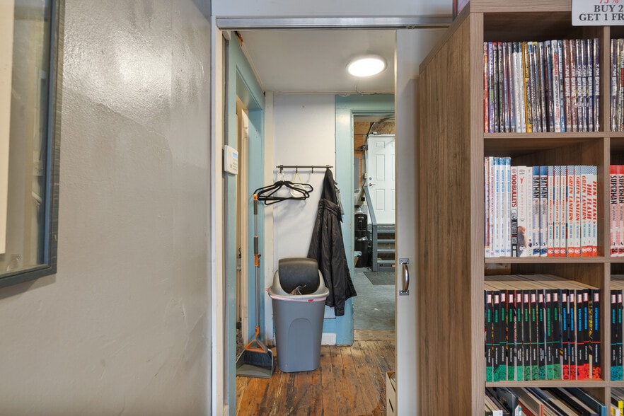 More Photos Of 106 W J St, Benicia Office For Sale