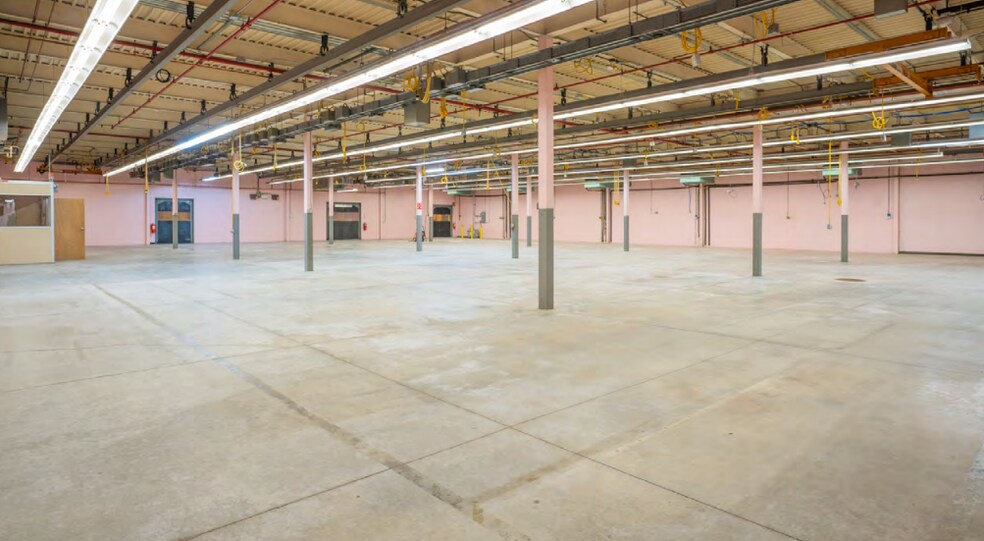 More Photos Of 31 W Bacon St, Plainville Warehouse For Sale