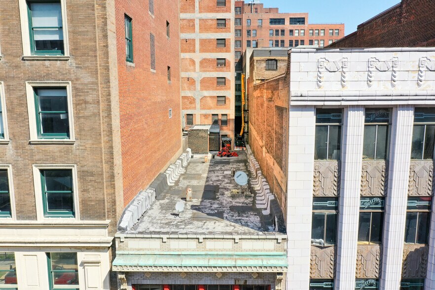 More Photos Of 1011 Olive St, Saint Louis Restaurant For Sale