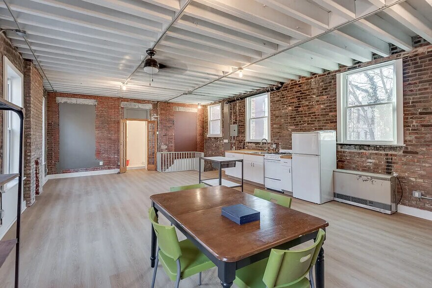 More Photos Of 39 Clifton Pl, Brooklyn Storefront Retail Residential For Sale