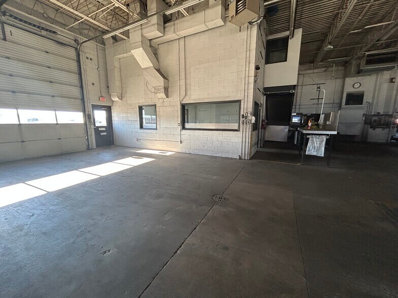 More Photos Of 207 Causeway Blvd, La Crosse Industrial For Sale