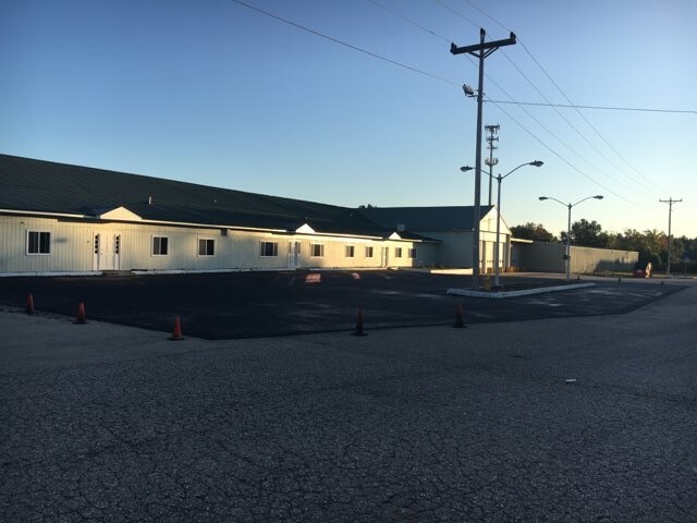 More Photos Of 33 Elm St, Merrimack Warehouse For Lease