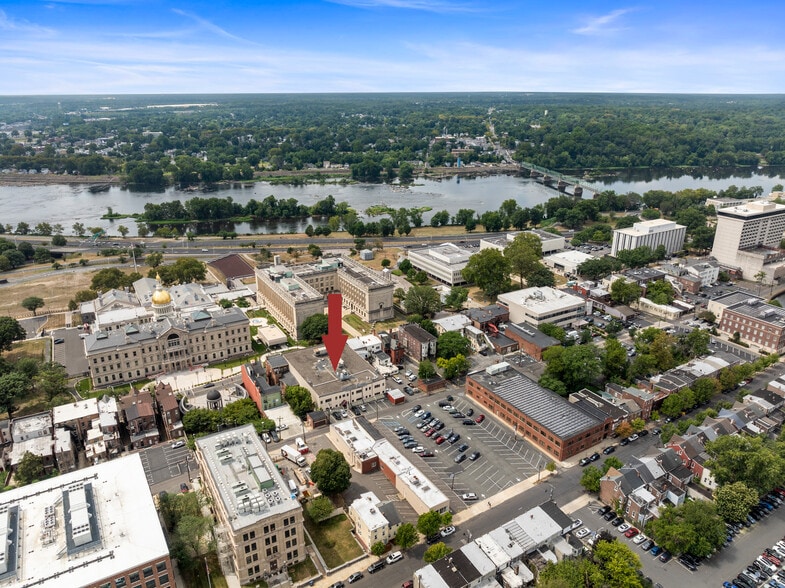 More Photos Of 150 W State St, Trenton Office For Lease