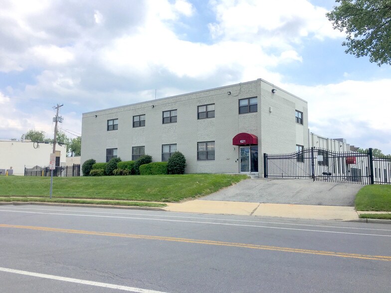 More Photos Of 621-641 Lofstrand Ln, Rockville Flex For Lease