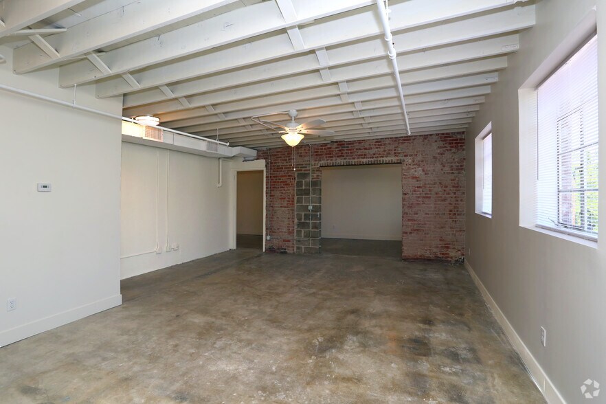 More Photos Of 615 Ferry St, Lafayette Apartments For Sale