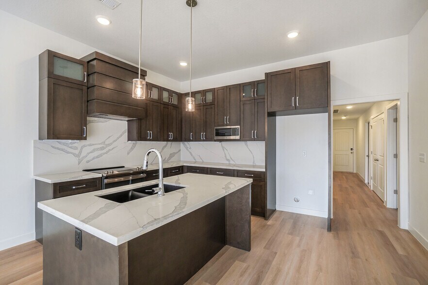 More Photos Of , Kansas City Multifamily For Sale