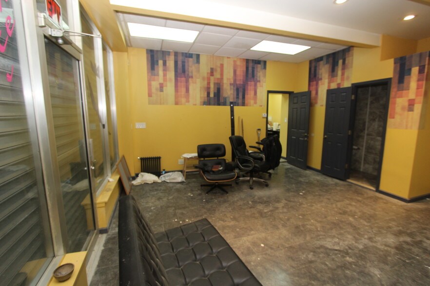 More Photos Of 120 Avenue T, Brooklyn Storefront For Lease