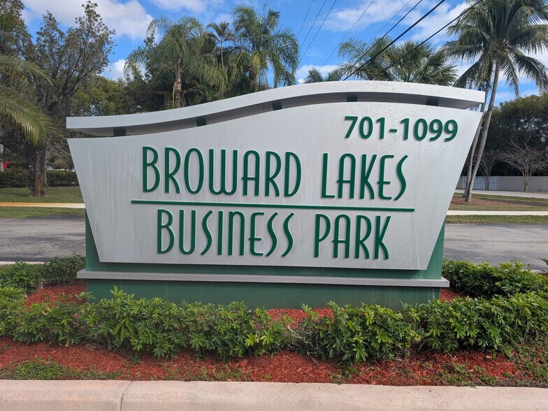 More Photos Of 1007 Shotgun Rd, Sunrise Office For Sale