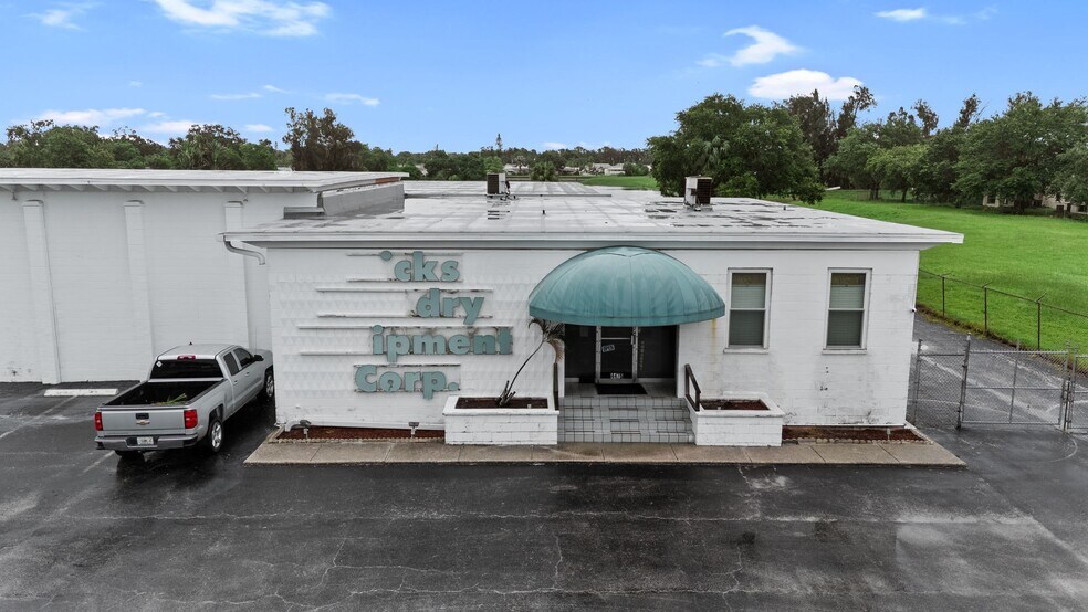 More Photos Of 4475 28th St N, Saint Petersburg Industrial For Sale