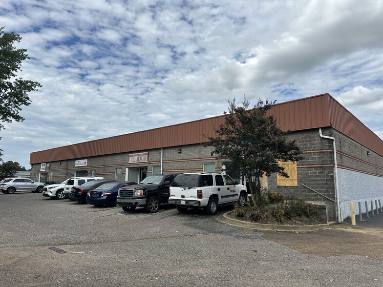 Primary Photo Of 4200 Lamar Ave, Memphis Warehouse For Lease