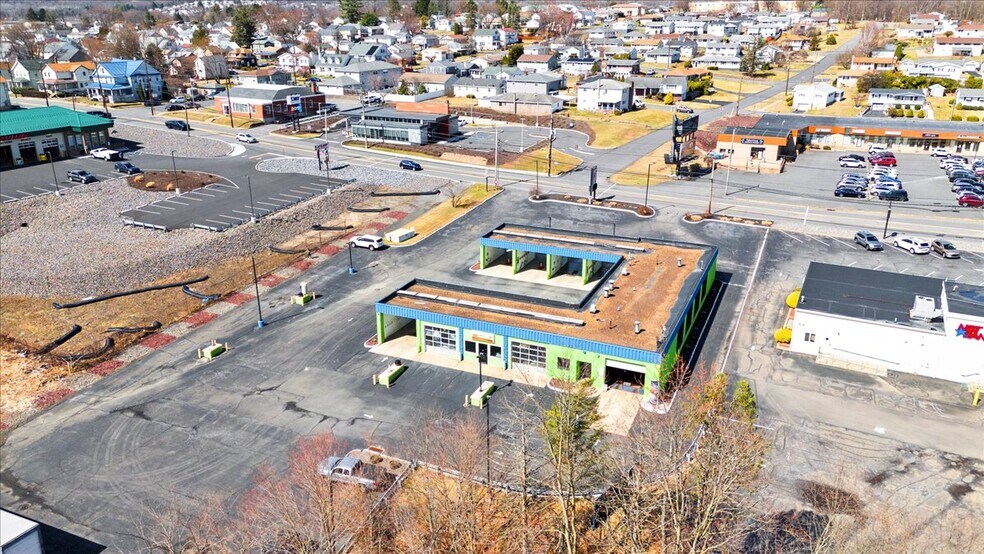 More Photos Of 901 S Main St, Taylor Carwash For Sale