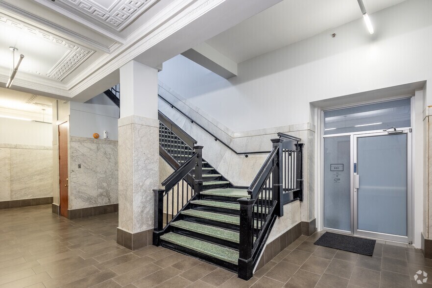 More Photos Of 410 Rue Saint-Nicolas, Montréal Office For Lease