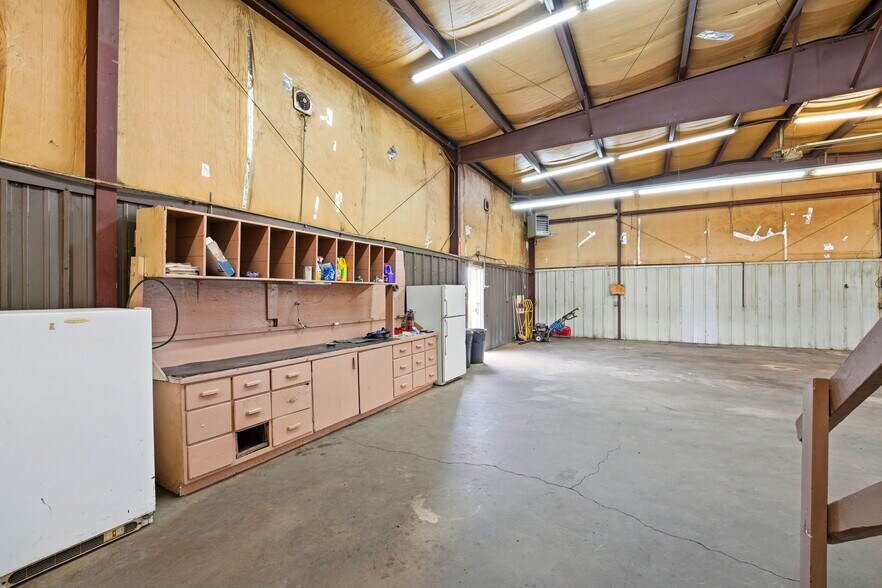 More Photos Of 3435 Kimball Cir, Colorado Springs Service For Lease