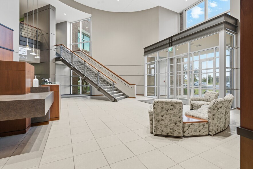 More Photos Of 8710 Earhart Ln Sw, Cedar Rapids Office For Lease