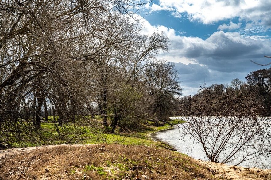 More Photos Of 121 Mechelle st, Smithville Land For Sale