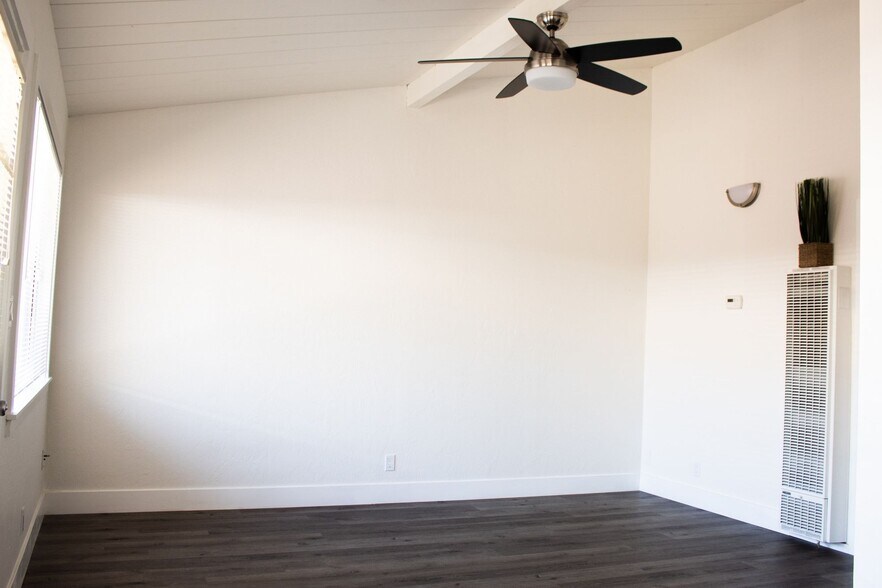 More Photos Of 2483-2491 Whitney Dr, Mountain View Apartments For Sale