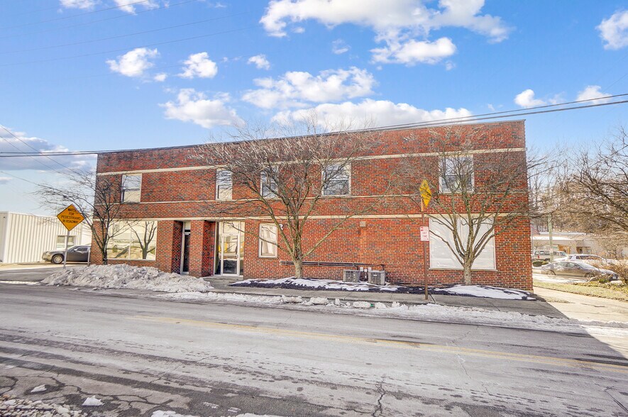 More Photos Of 3925-3927 Brotherton Rd, Cincinnati Office For Sale
