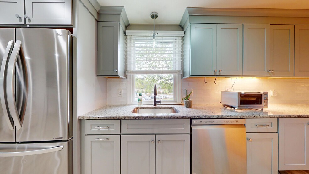 More Photos Of 400 Main St, Reading Office Residential For Sale