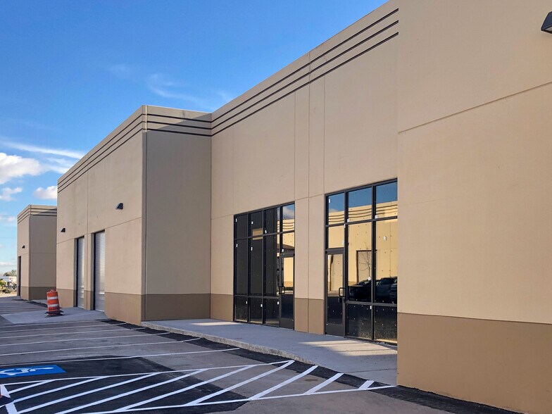 More Photos Of 12305 Mercantile Ave, El Paso Warehouse For Lease